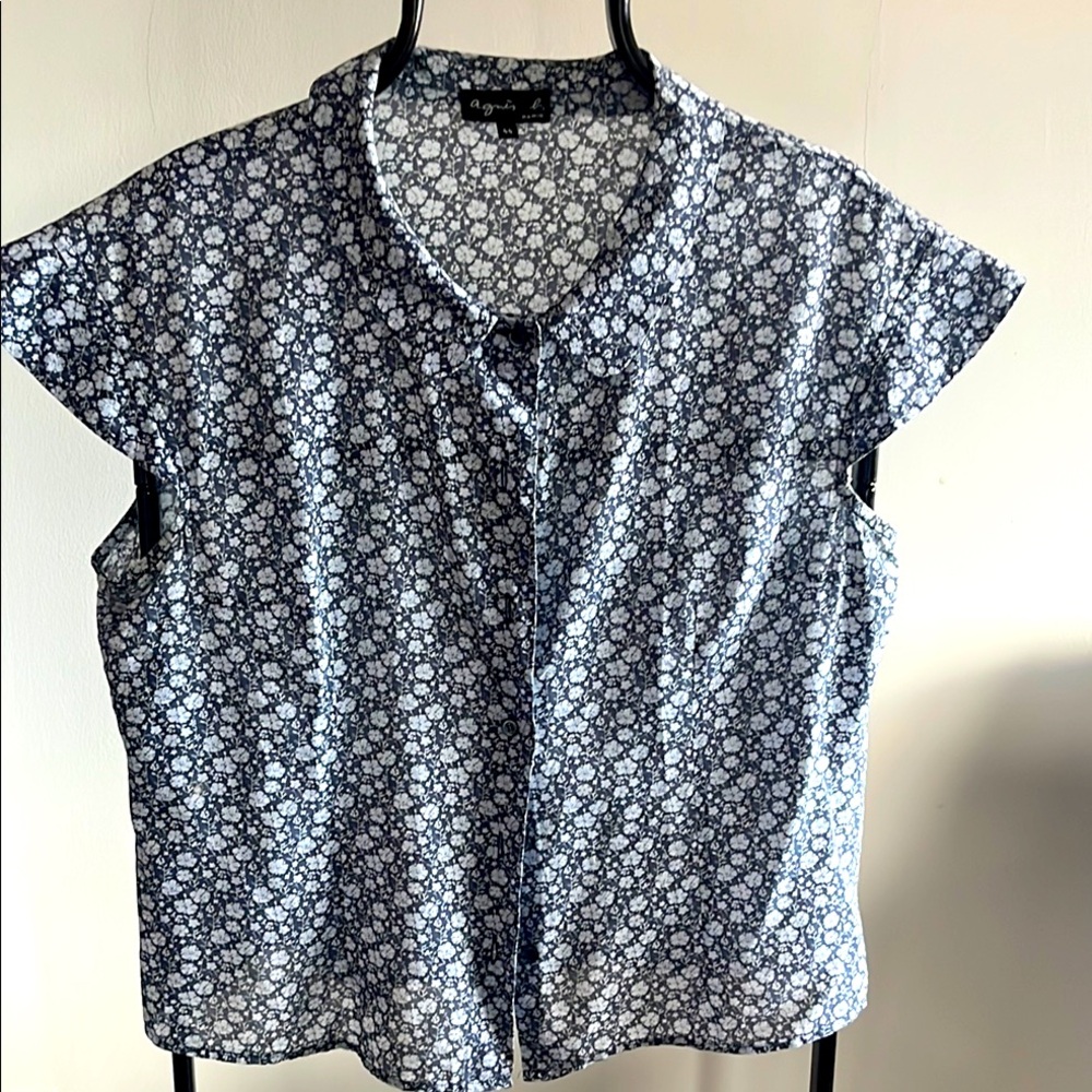 Agnes B Paris. Woman shirt size 44 (FR)
